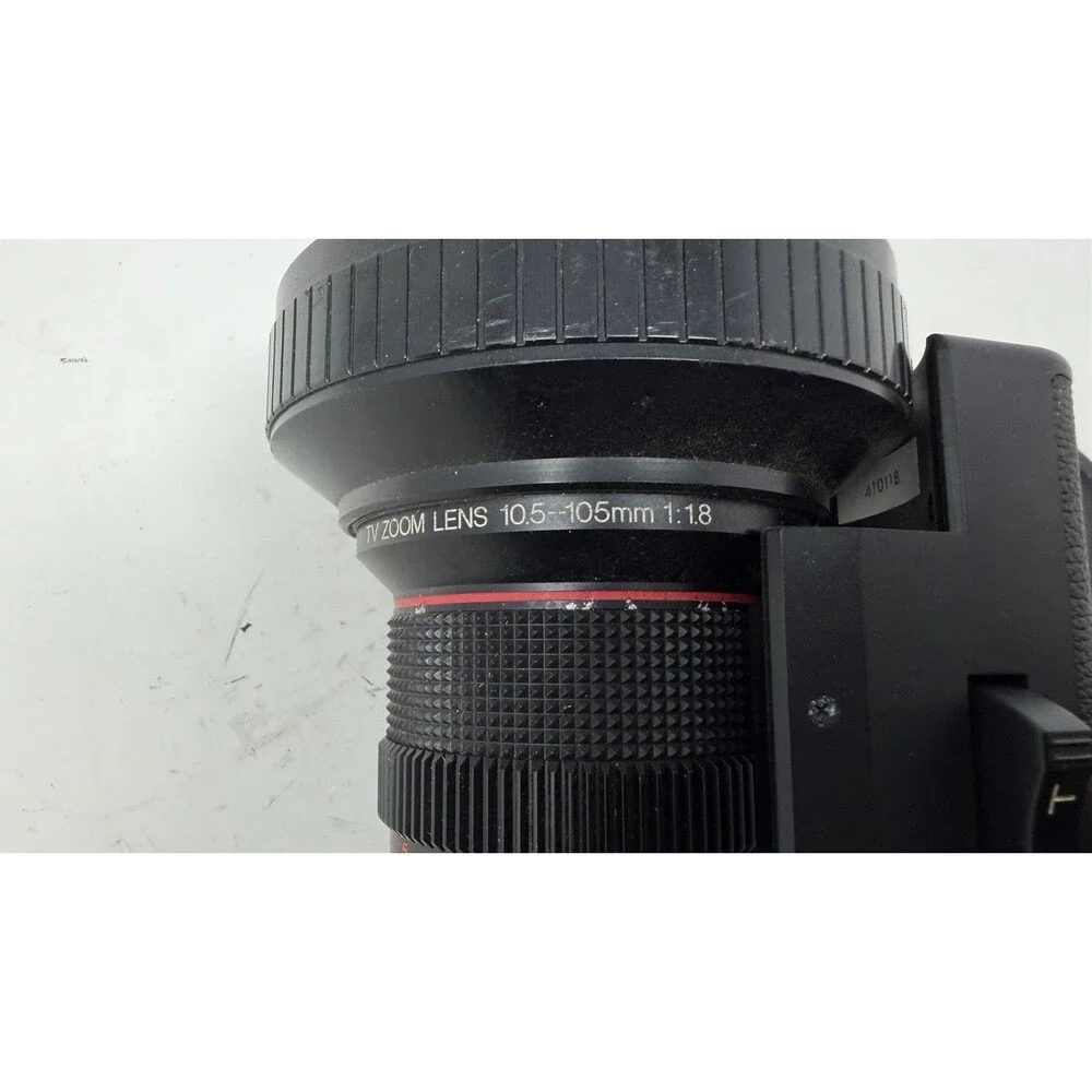 JVC TV Zoom Lens MACRO 10.5-105mm 1:1.8 10X (Dust in the Lens)